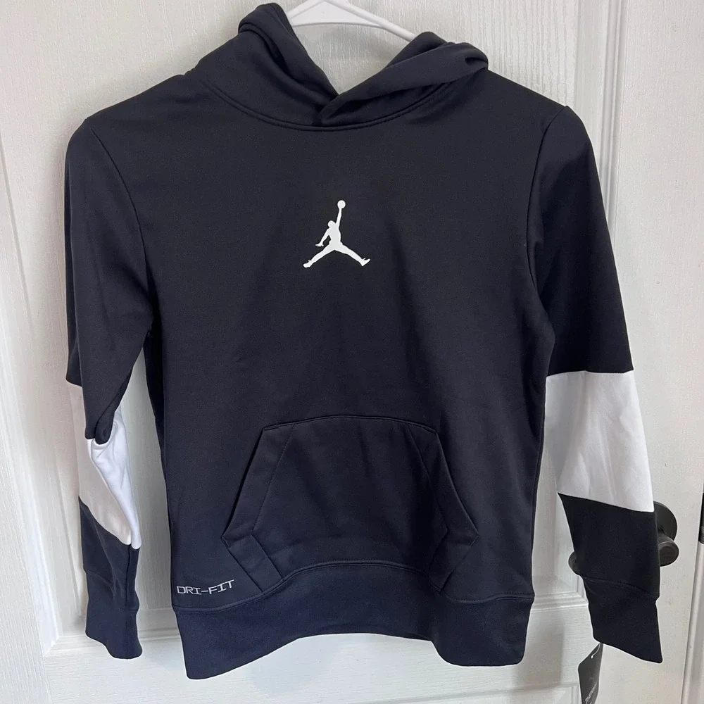 Jordan‎ Boys Dri-FIT Therma Hoodie Black White Jumpman Pullover 957839-023 Small